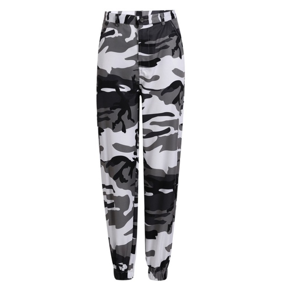 Camo Cargo Pants - Picture 2 of 3